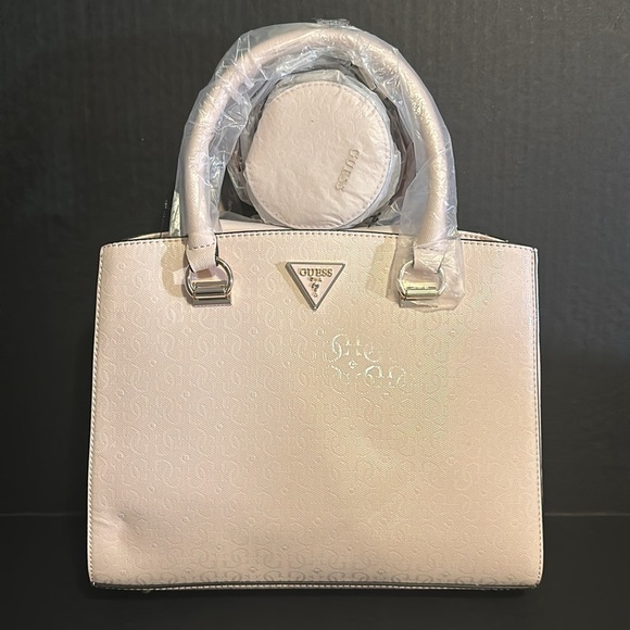 New GUESS Alexie Logo Girlfriend Satchel - Picture 1 of 12